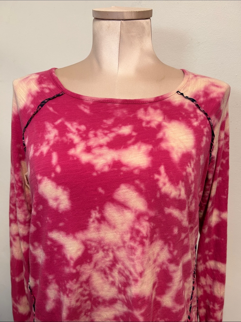 Sundance Boho Earthy Tie Dye Long Sleeve Distressed Embroidered Tee Womens S - Picture 3 of 15